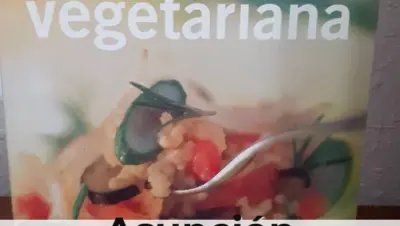 Asunción Pimentel disfruta helado favorito picante