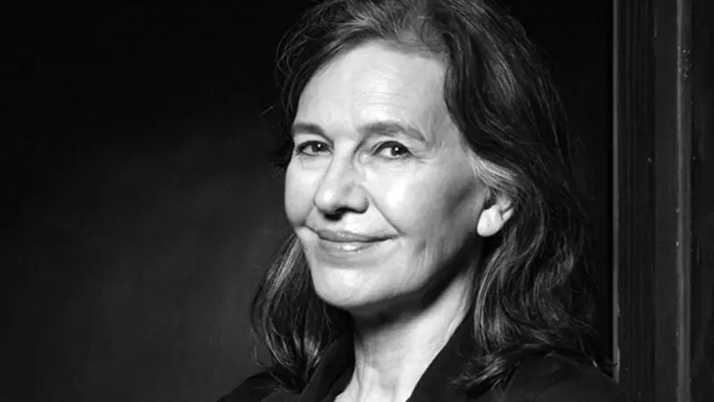 Louise Erdrich challenges borders Nobody is illegal