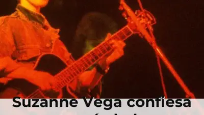 Suzanne Vega con chaleco antibalas en Glastonbury